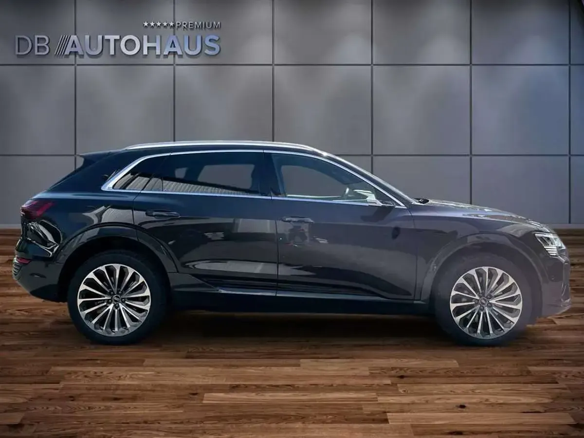 Gebraucht Audi Q8 e-tron Advanced Plus 300 kW (408 PS) 2024 Braun SUV