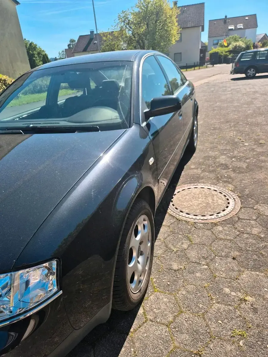 Gebraucht Audi A6 130 PS (95 kW) 2002 Blau Limousine