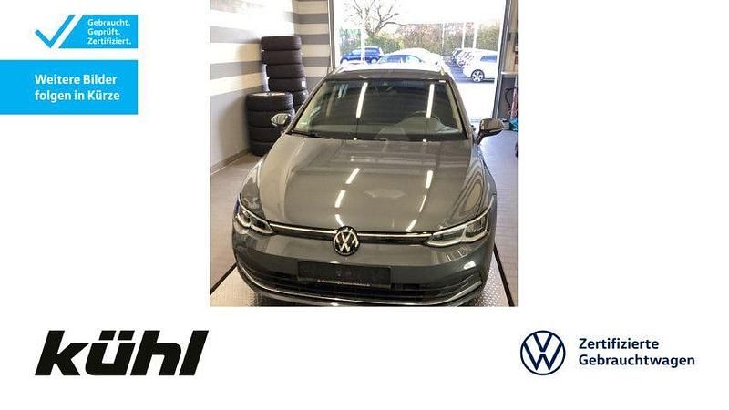 Grau Gebraucht 2022 VW Golf VIII Active Kombi | 23.990 € (Fairer Preis) - Bild 1/2