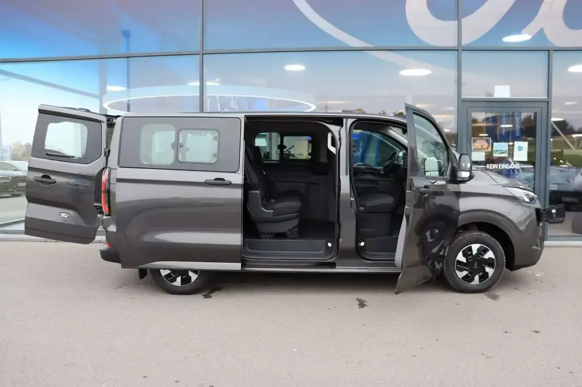 Neu Ford Transit 100 kW (136 PS) 2026 Frozen white Kombi