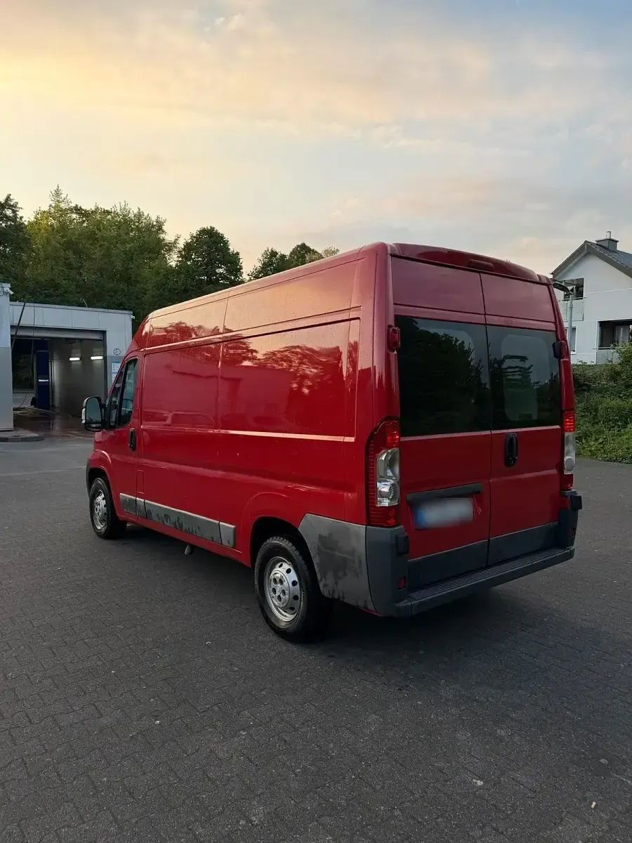 Gebraucht Fiat Ducato 130 PS (95 kW) 2012 Rot Van