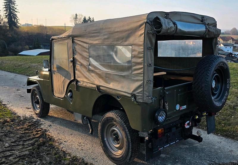 Gebraucht Jeep Willys 73 PS (53 kW) 1963 Grün SUV