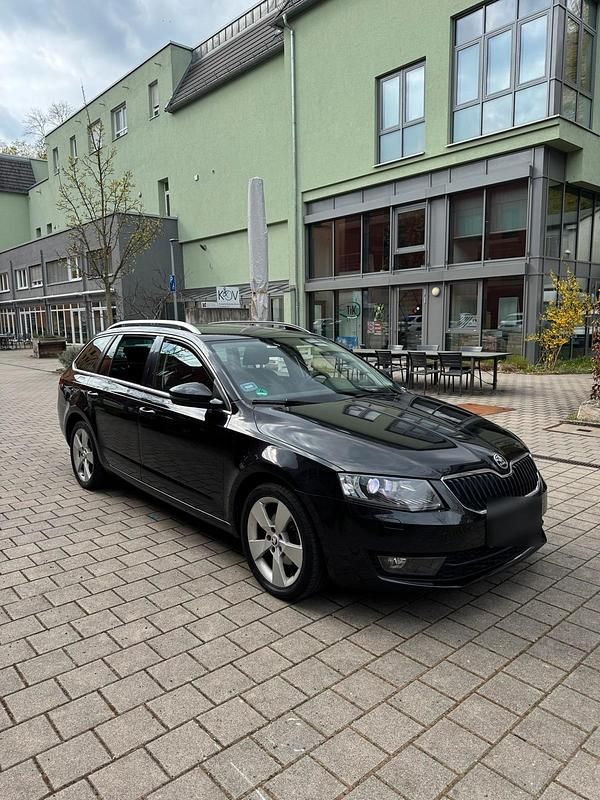 Gebraucht Skoda Octavia 150 PS (110 kW) 2014 Schwarz Kleinwagen