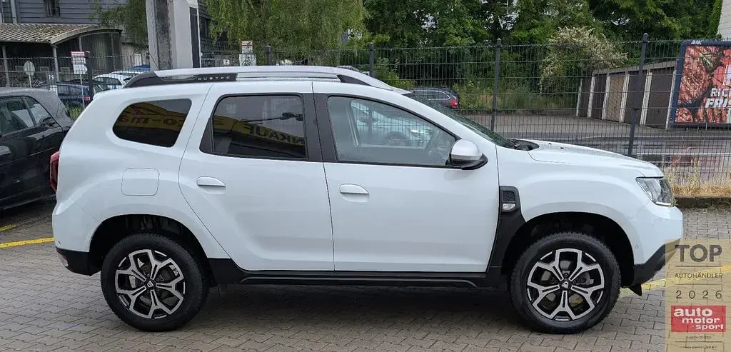 Gebraucht Dacia Duster Prestige 101 PS (74 kW) 2021 Weiß SUV