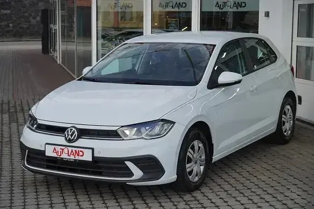 Gebraucht VW Polo Basis 80 PS (58 kW) 2022 Pure white Kleinwagen