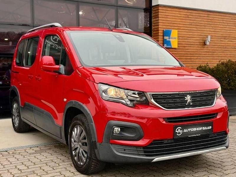 Gebraucht Peugeot Rifter Allure 131 PS (96 kW) 2019 Rot Van / Kleinbus