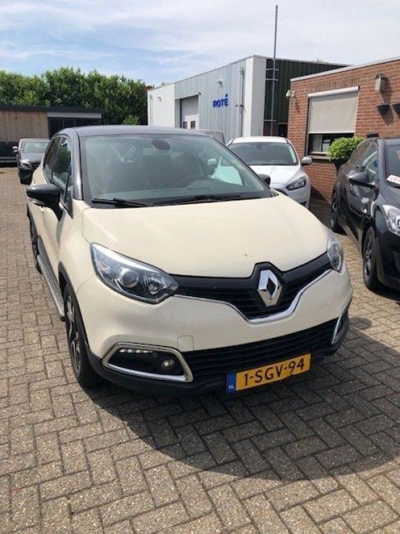 Weiß Gebraucht 2013 Renault Captur Dynamique SUV | 6.900 € (Guter Preis) - Bild 1/4