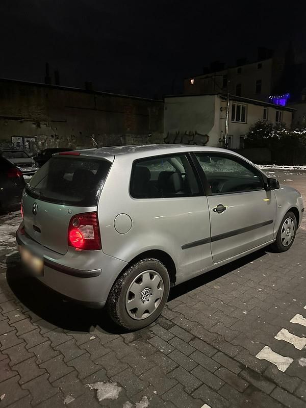 Gebraucht VW Polo 75 PS (55 kW) 2004 Grau Kleinwagen