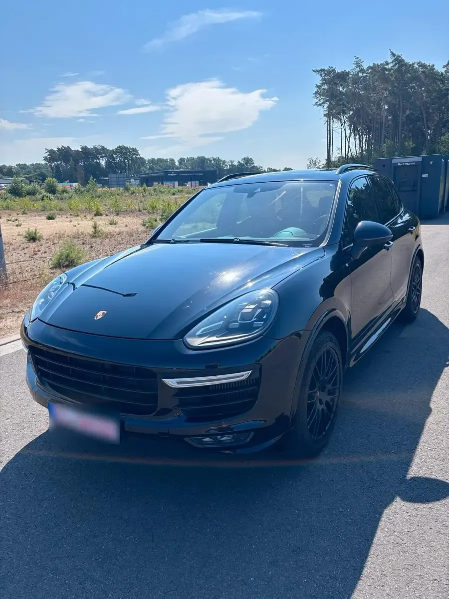 Gebraucht Porsche Cayenne GTS 441 PS (324 kW) 2015 Schwarz SUV