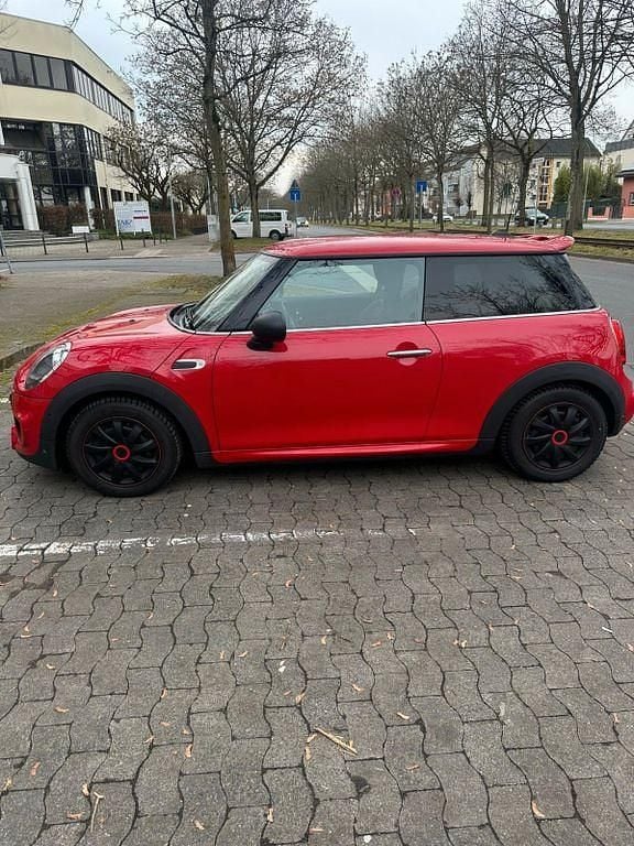 Rot Gebraucht 2018 Mini ONE Kleinwagen | 13.000 € (Guter Preis) - Bild 1/4