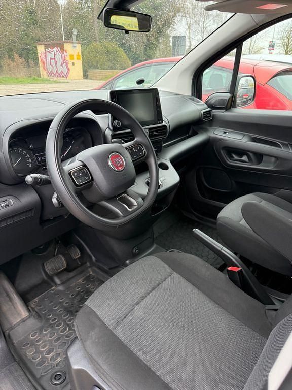 Gebraucht Fiat Doblò 131 PS (96 kW) 2023 Van / Kleinbus