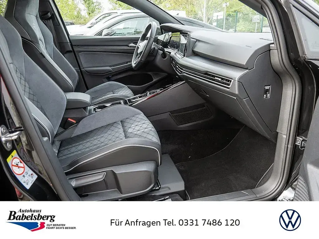 Gebraucht VW Golf VIII R-line 150 PS (110 kW) 2024 Schwarz Limousine