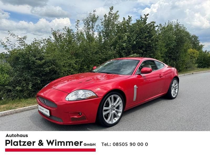 Rot Gebraucht 2007 Jaguar XKR Coupé | 32.990 € (Fairer Preis) - Bild 1/4
