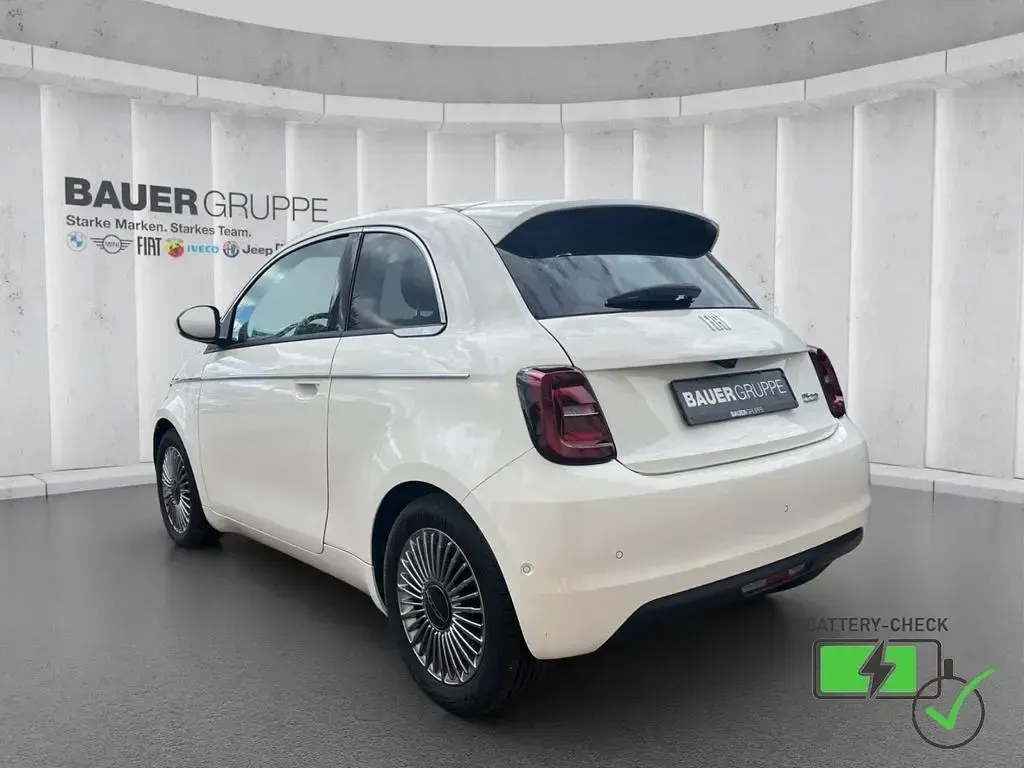 Gebraucht Fiat 500e 86 kW (118 PS) 2024 Weiß Kleinwagen
