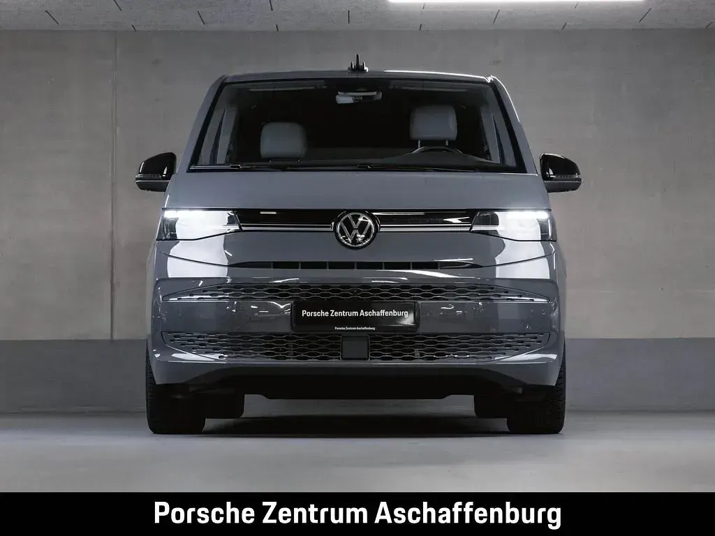 Gebraucht VW Multivan Life 245 PS (180 kW) 2025 Grau Van / Kleinbus