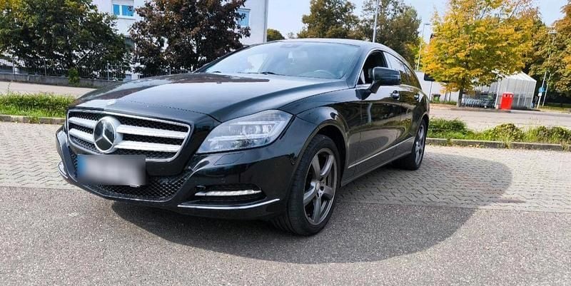 Schwarz Gebraucht 2014 Mercedes CLS350 Kombi | 17.000 € (Fairer Preis) - Bild 1/4