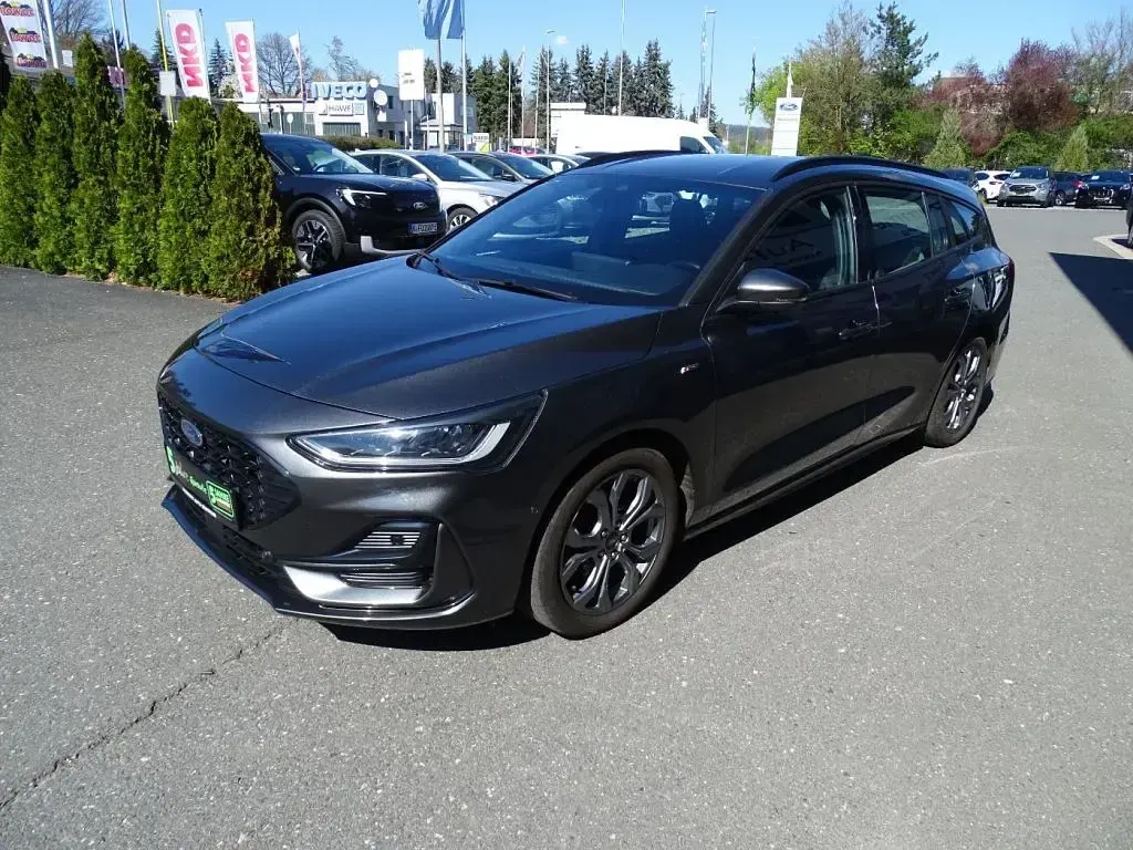 Używany Ford Focus ST-Line 116 KM (85 kW) 2023 Szary Kombi