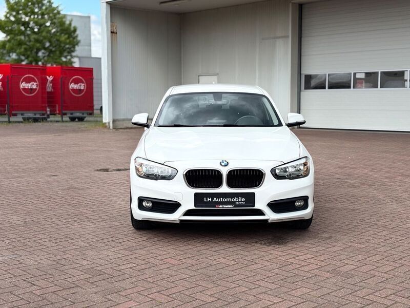 Weiß Gebraucht 2016 BMW 116 Advantage Kleinwagen | 9.990 € (Fairer Preis) - Bild 1/4