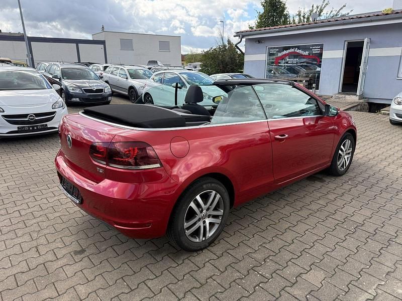 Gebraucht VW Golf Cabriolet Basis 122 PS (89 kW) 2012 Weinrot Cabrio