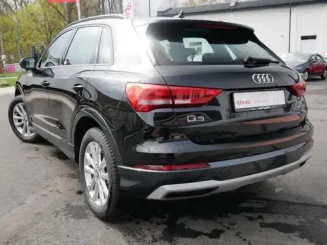 Second-hand Audi Q3 Advanced 150 CP (110 kW) 2020 Negru SUV