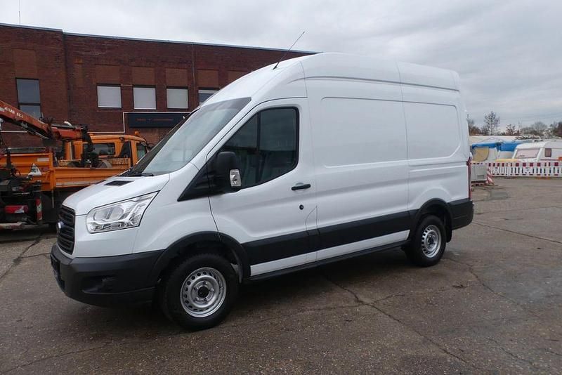 Gebraucht Ford Transit 125 PS (91 kW) 2015 Weiß Van / Kleinbus