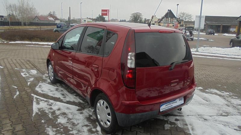 Gebraucht Mitsubishi Colt Motion 95 PS (69 kW) 2008 Rot Kleinwagen