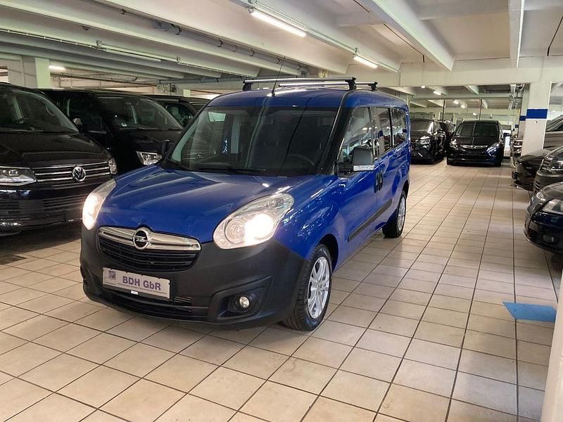 Używany Opel Combo Selection 120 KM (88 kW) 2018 Niebieski Minivan