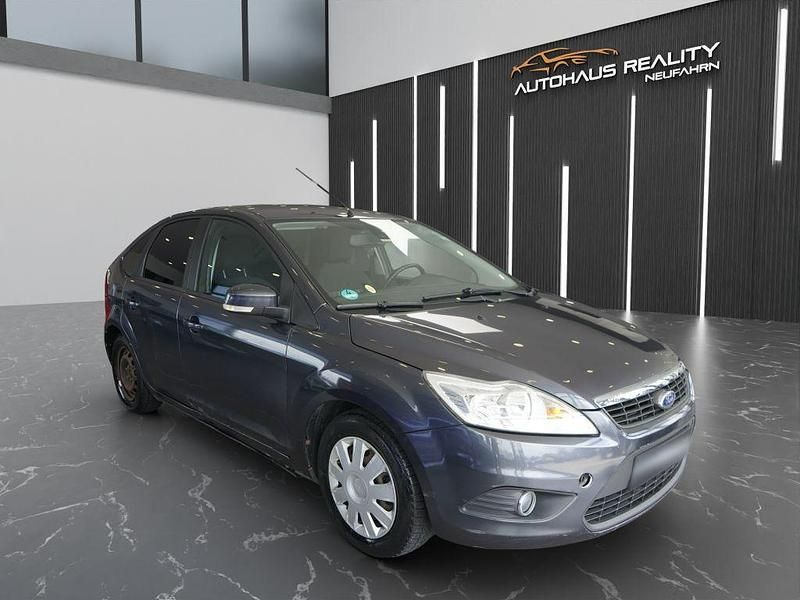 Schwarz Gebraucht 2009 Ford Focus Style Limousine | 980 € (Guter Preis) - Bild 1/4