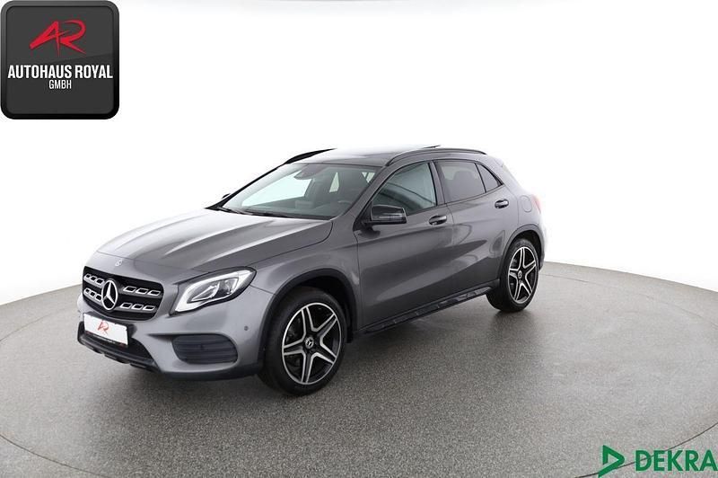 Grau Gebraucht 2018 Mercedes GLA250 AMG SUV | 25.480 € (Fairer Preis) - Bild 1/4