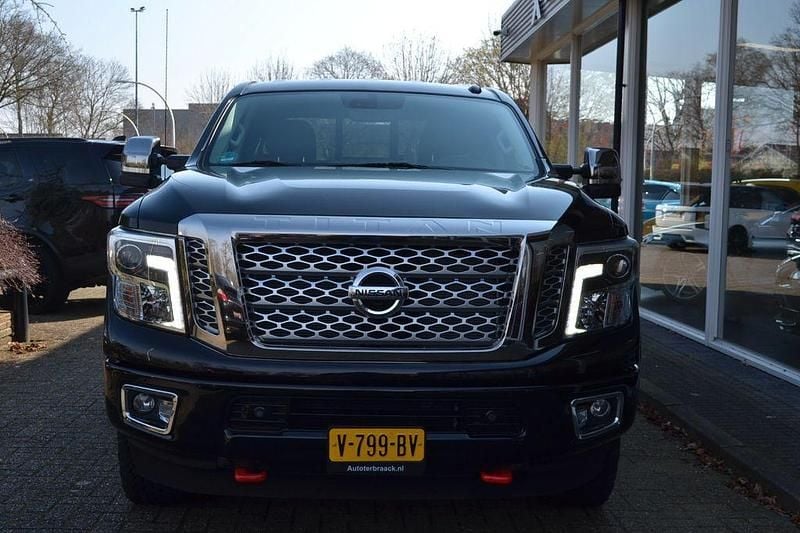 Gebraucht Nissan Titan 313 PS (230 kW) 2016 Schwarz Pickup