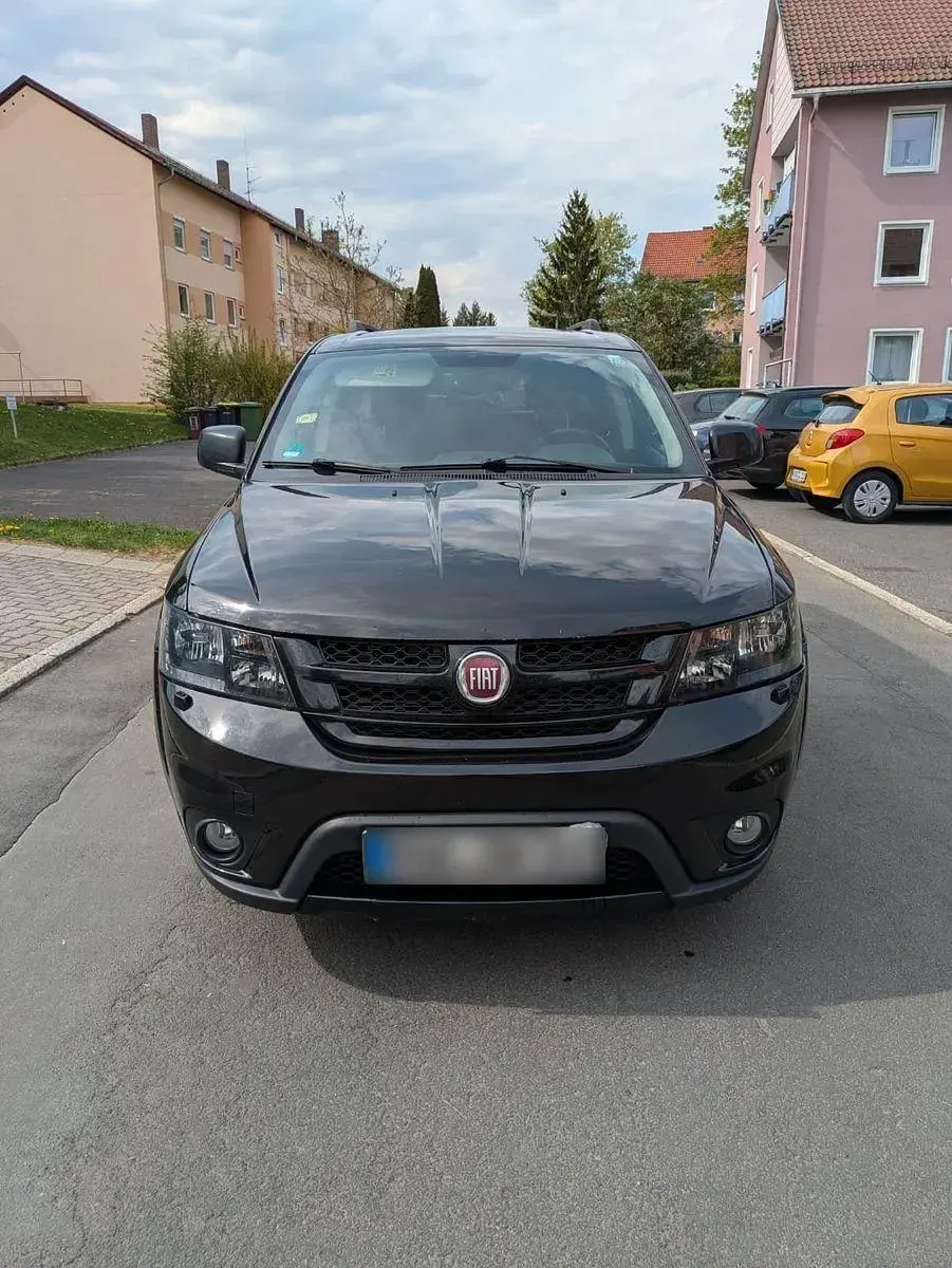Gebraucht Fiat Freemont 170 PS (125 kW) 2014 Schwarz SUV