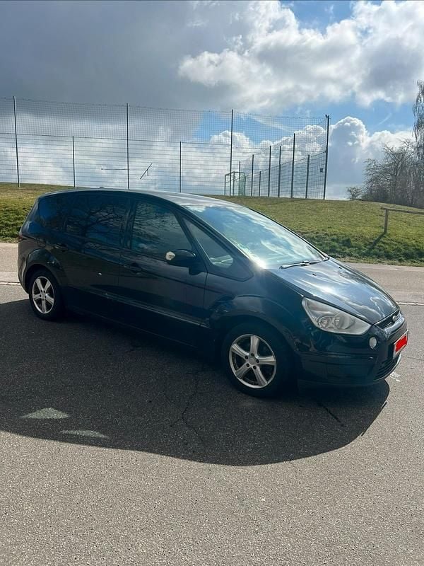 Gebraucht Ford S-MAX Ambiente 140 PS (102 kW) 2008 Schwarz Van / Kleinbus