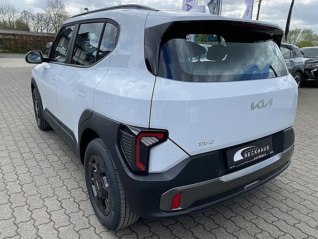 Neu Kia EV2 Air 106 kW (145 PS) 2026 Weiß SUV