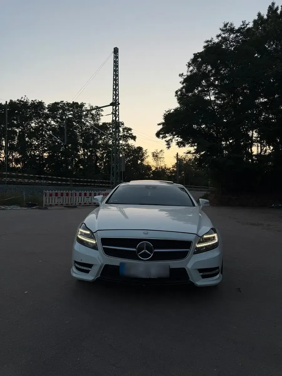 Gebraucht Mercedes CLS500 AMG 408 PS (300 kW) 2011 Weiß Coupé