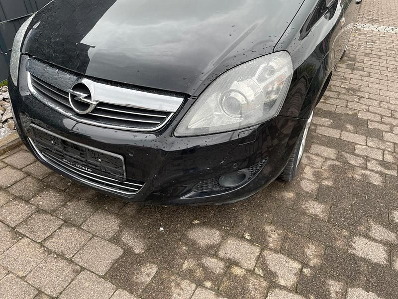 Gebraucht Opel Zafira 150 PS (110 kW) 2008 Schwarz Van / Kleinbus