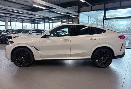 Gebraucht BMW X6 M Sport 352 PS (258 kW) 2025 Mineral weiss metallic SUV