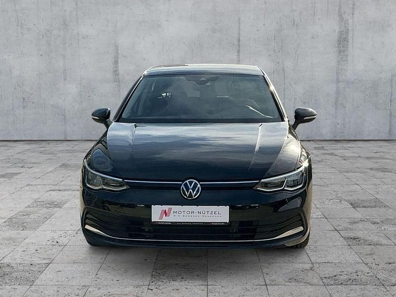 Gebraucht VW Golf VIII Move 150 PS (110 kW) 2023 Schwarz Limousine