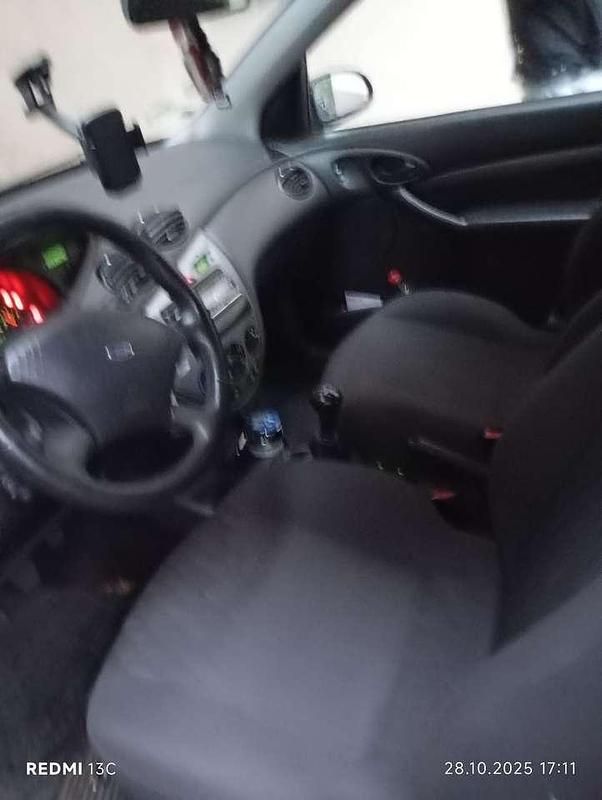 Gebraucht Ford Focus 75 PS (55 kW) 2002 Limousine