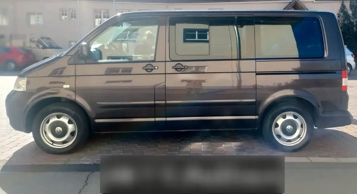 Gebraucht VW T5 174 PS (127 kW) 2008 Braun Van