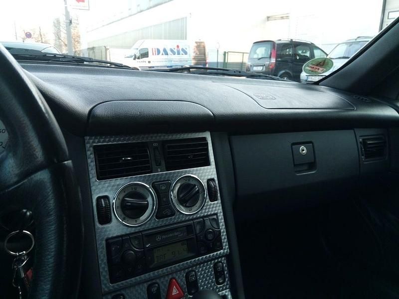 Gebraucht Mercedes SLK200 163 PS (119 kW) 2000 Silber Cabrio