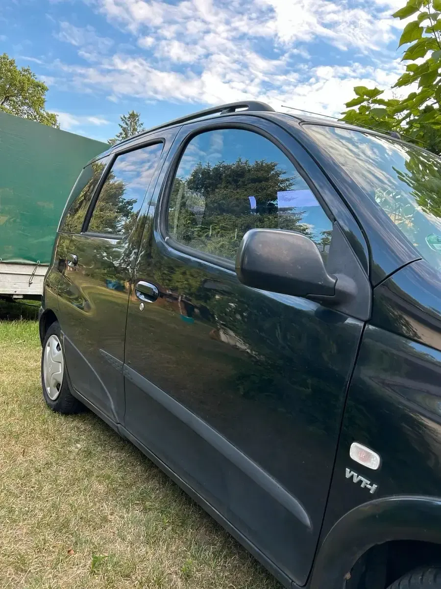Gebraucht Toyota Yaris 84 PS (61 kW) 2002 Schwarz Kombi