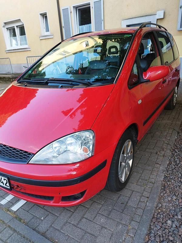 Rot Gebraucht 2003 Ford Galaxy Ghia Van / Kleinbus | 4.000 € - Bild 1/4