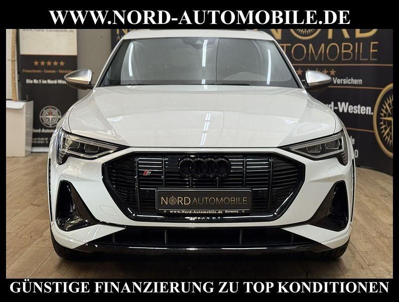 Gebraucht Audi e-tron Sport 369 kW (503 PS) 2022 Gletscherweiß metallic (metallic) SUV