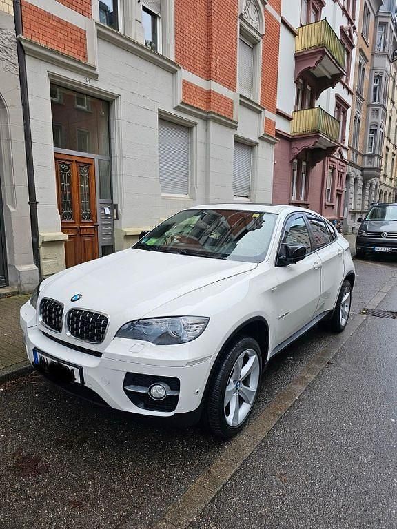 Weiß Gebraucht 2010 BMW X6 Sport Line SUV | 17.600 € (Fairer Preis) - Bild 1/4
