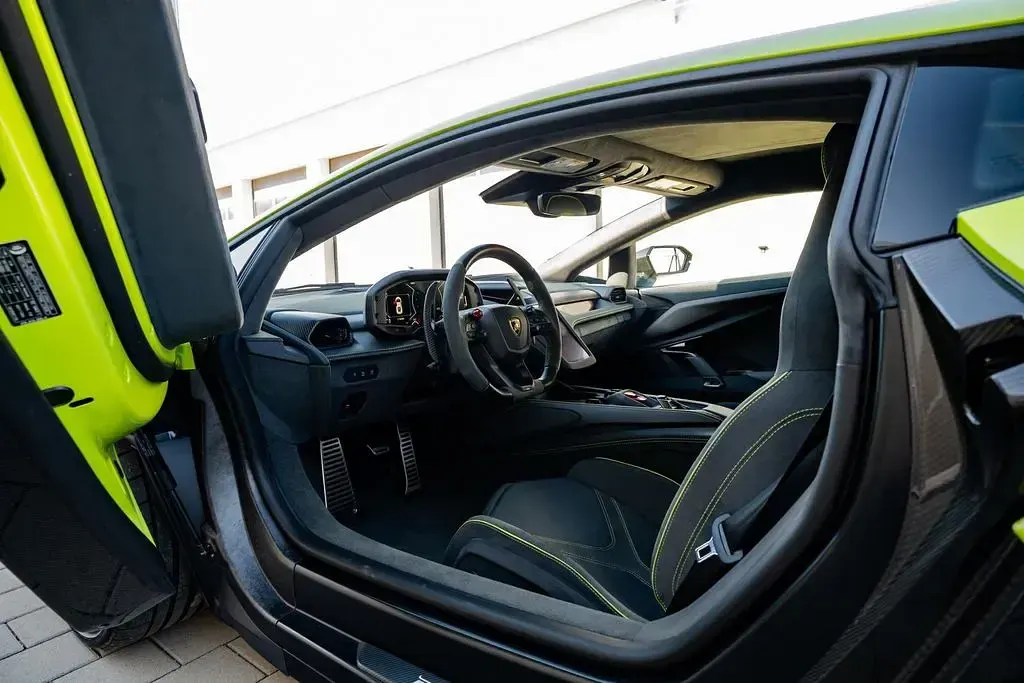 Neu Lamborghini Revuelto 2026 Grün Coupé