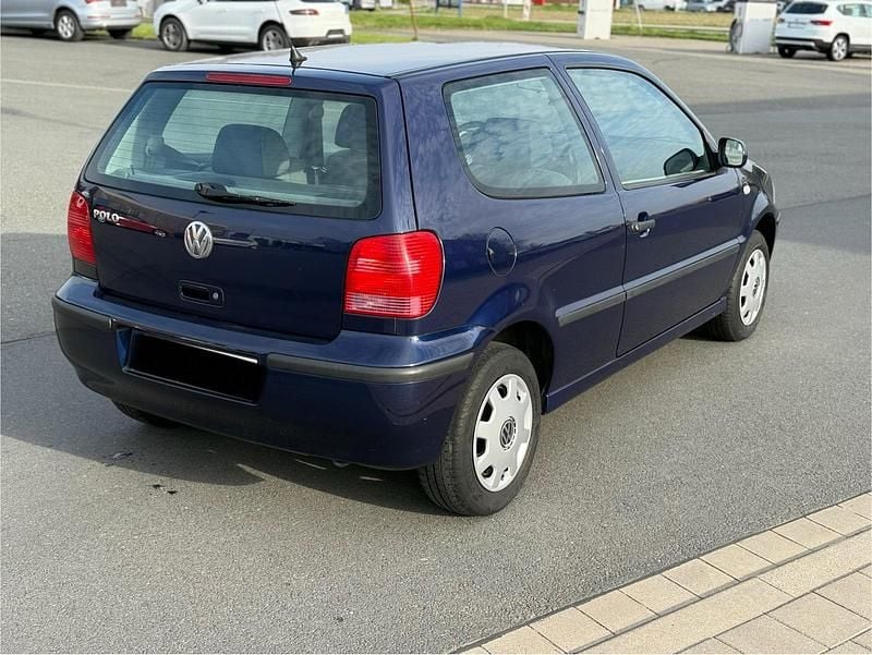 Usata VW Polo 60 CV (44 kW) 2000 Blu Berlina