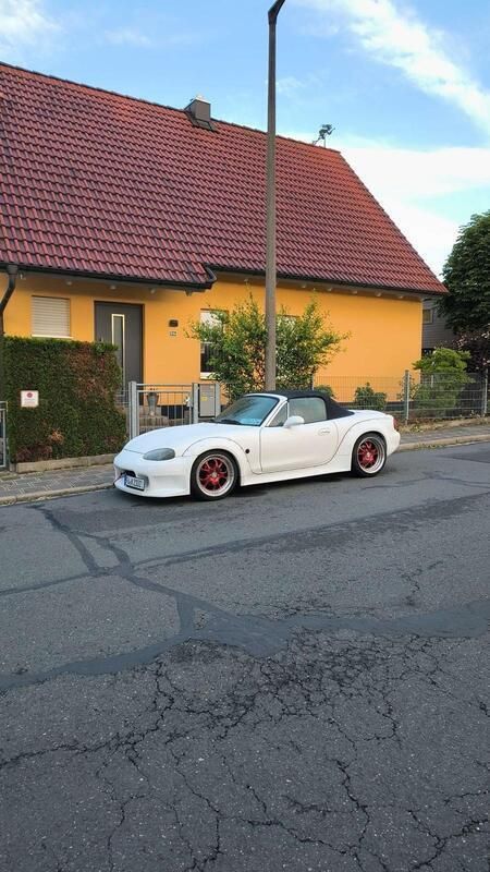Weiß Gebraucht 1998 Mazda MX5 Cabrio | 20.000 € - Bild 1/4