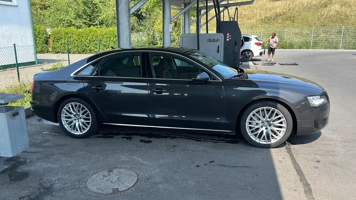 Gebraucht Audi A8 420 PS (308 kW) 2012 Schwarz Limousine