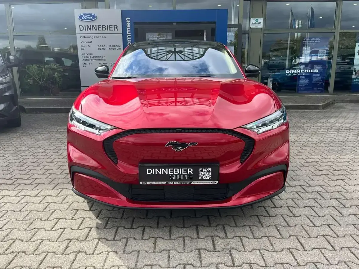 Neu Ford Mustang Mach-E 197 kW (269 PS) 2025 Rot SUV