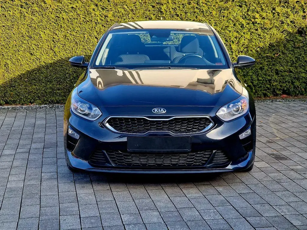 Gebraucht Kia Ceed Vision 136 PS (100 kW) 2021 Schwarz Kleinwagen